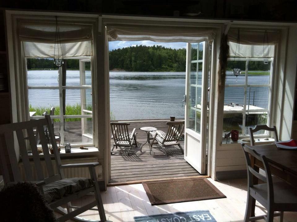 Sjoestuga Myttinge Värmdö Exterior foto
